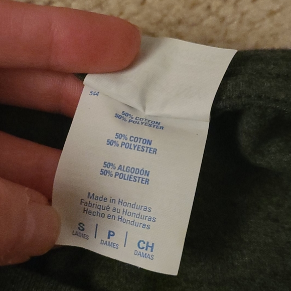 Grandma Saurus T-Shirt 🦕 - Picture 6 of 6